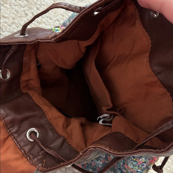 Back pack - Picture 4 of 4